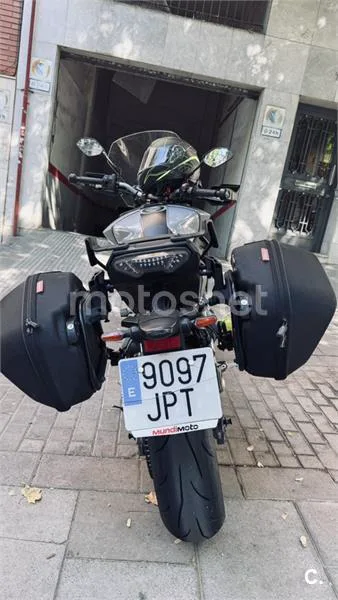 Yamaha MT-09 Tracer - Vista 12