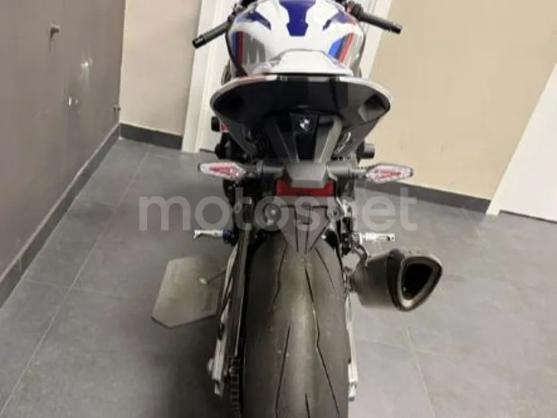 BMW M 1000 RR - Vista 12