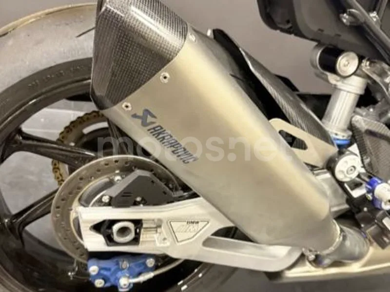 BMW M 1000 RR - Vista 13