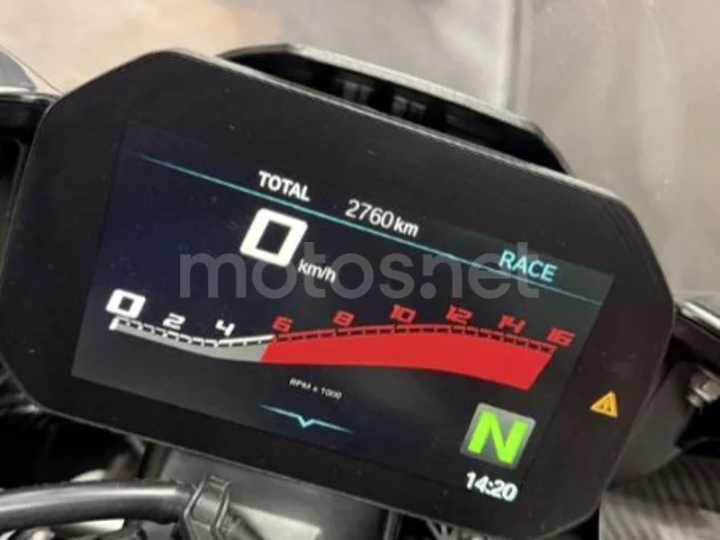 BMW M 1000 RR - Vista 17