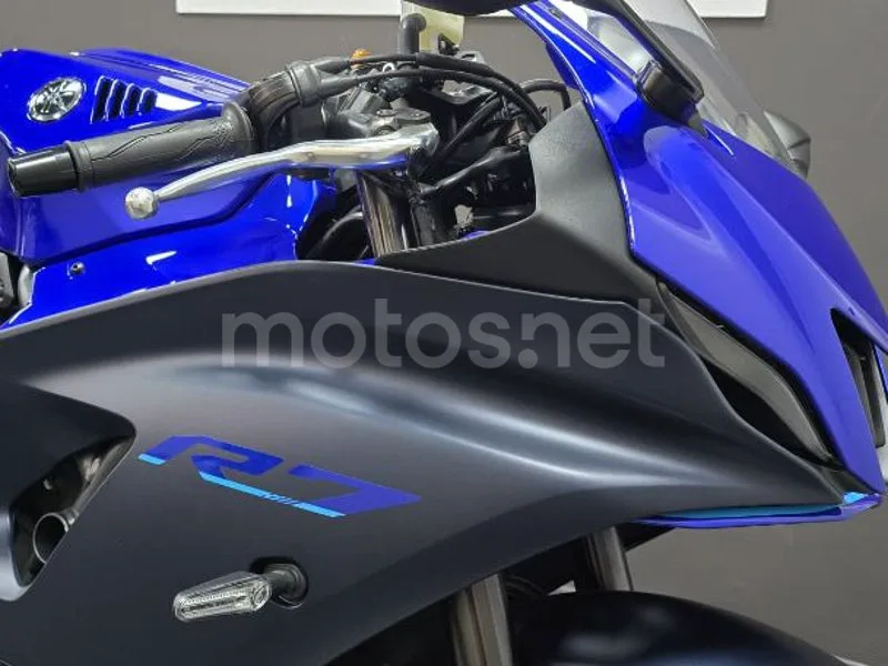 Yamaha YZF-R7 - Vista 6