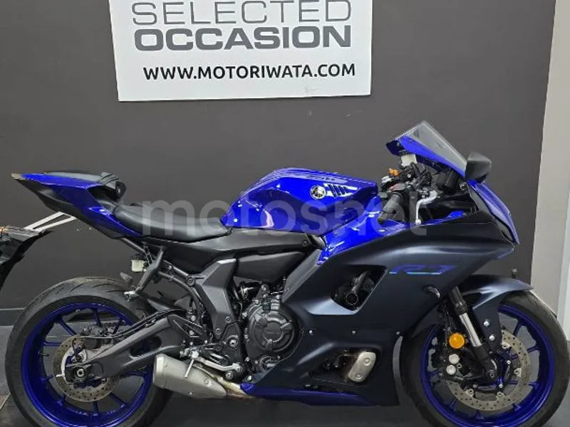 Yamaha YZF-R7 - Vista 8