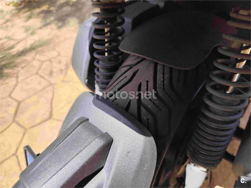 Piaggio MP3 530 Exclusive - Vista 3