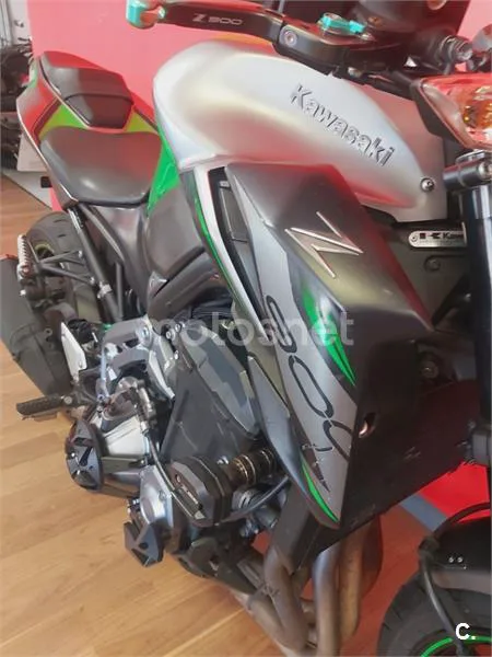 Kawasaki Z900 - Vista 12