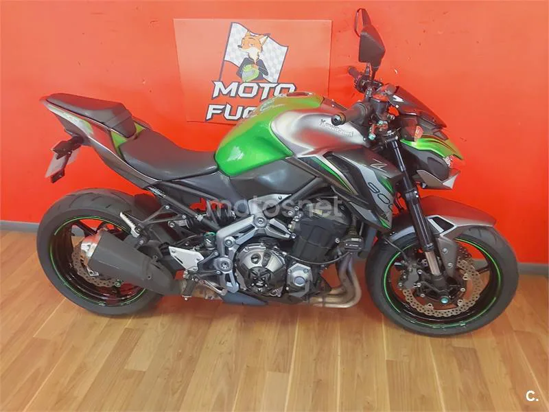 Kawasaki Z900 - Vista 13