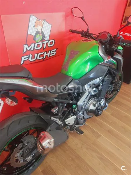 Kawasaki Z900 - Vista 6