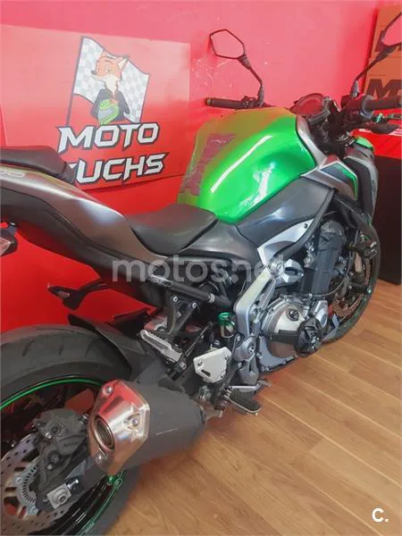 Kawasaki Z900 - Vista 9