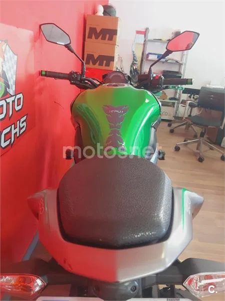 Kawasaki Z900 - Vista 10