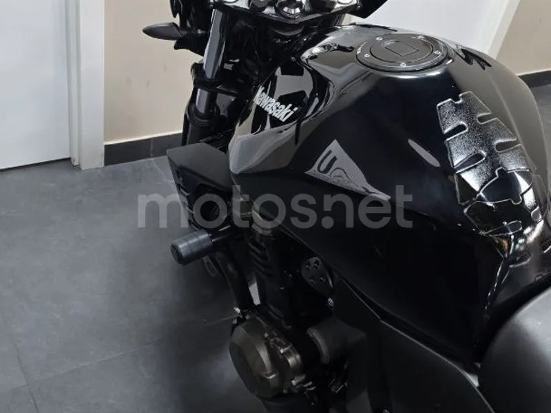 Kawasaki Z750 - Vista 6
