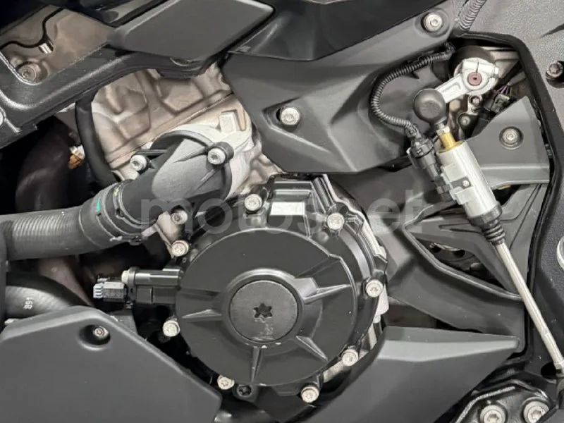 BMW S 1000 XR - Vista 12