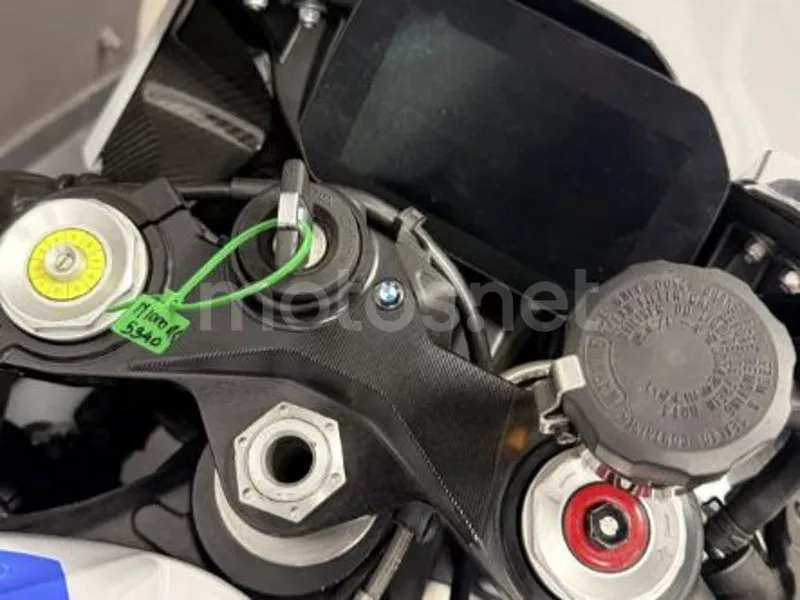 BMW M 1000 RR - Vista 16