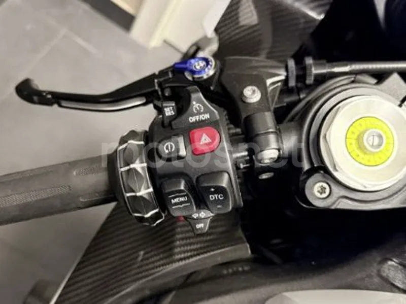 BMW M 1000 RR - Vista 17