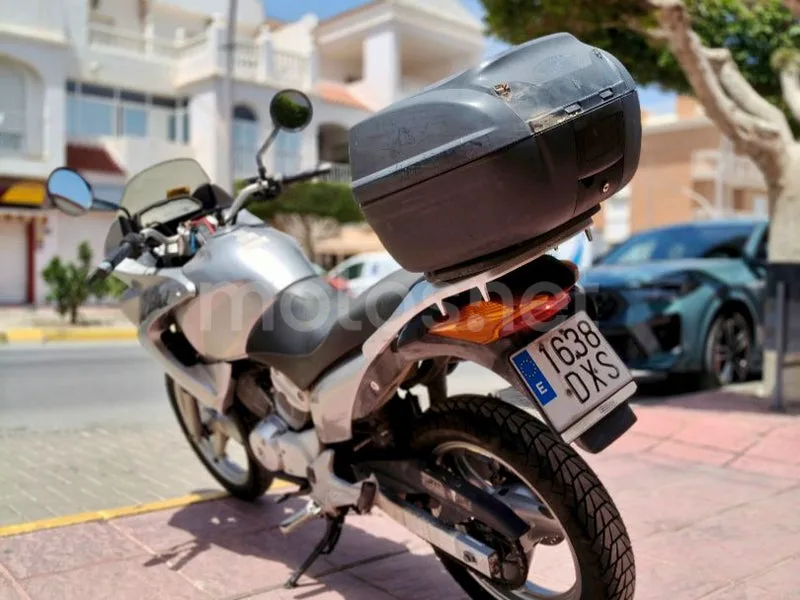 Honda XL125V Varadero - Vista 8