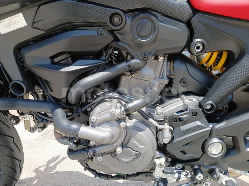 Ducati Monster - Vista 16