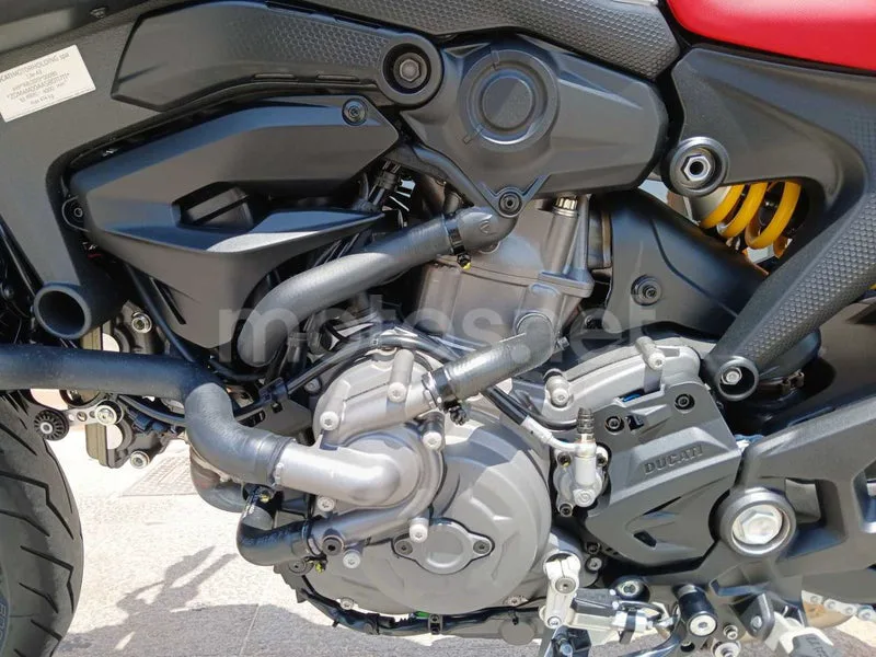 Ducati Monster - Vista 16