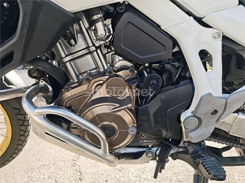 Honda CRF1100L Africa Twin - Vista 7