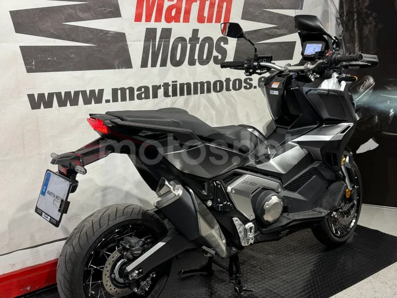 Honda X-ADV - Vista 5