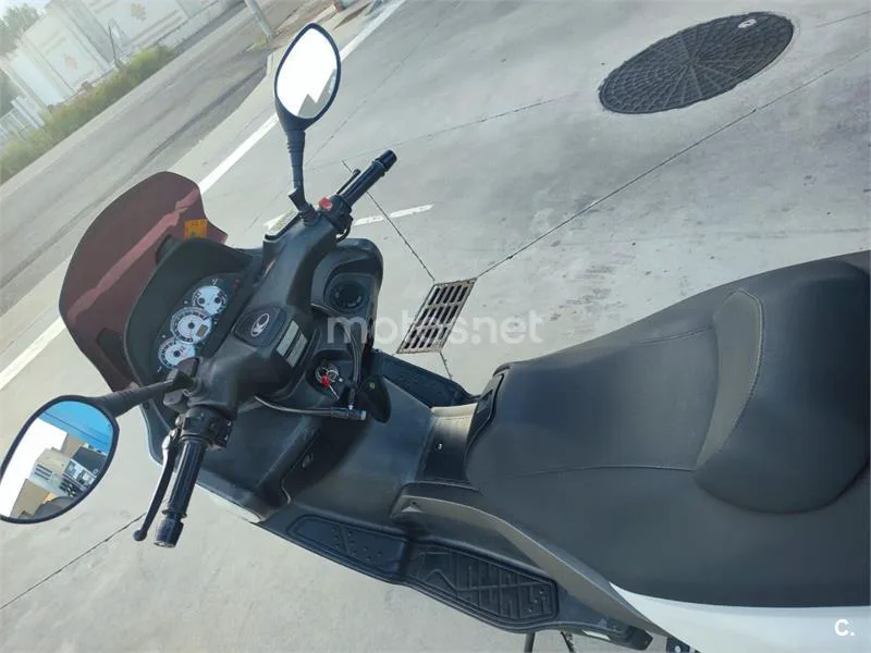 Kymco Xciting 500 - Vista 5