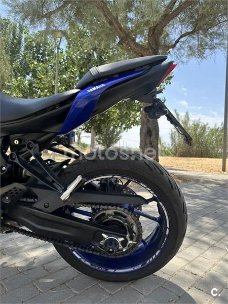 Yamaha MT-07 - Vista 7