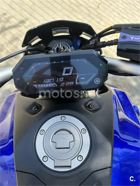 Yamaha MT-07 - Vista 9
