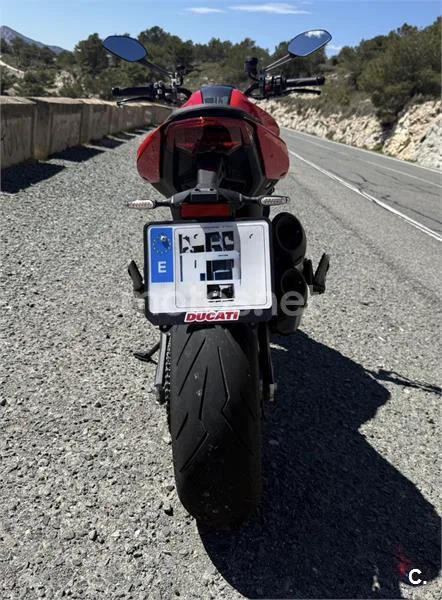 Ducati Monster - Vista 7