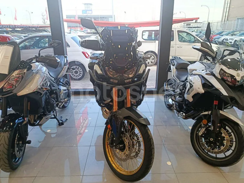 Honda CRF1100L Africa Twin 13.890 € 2021 Granada - 1