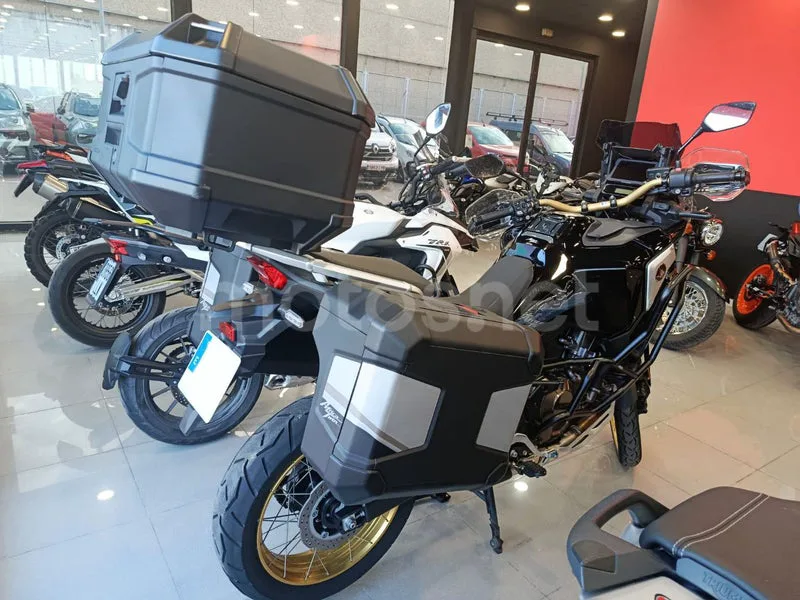 Honda CRF1100L Africa Twin - Vista 6