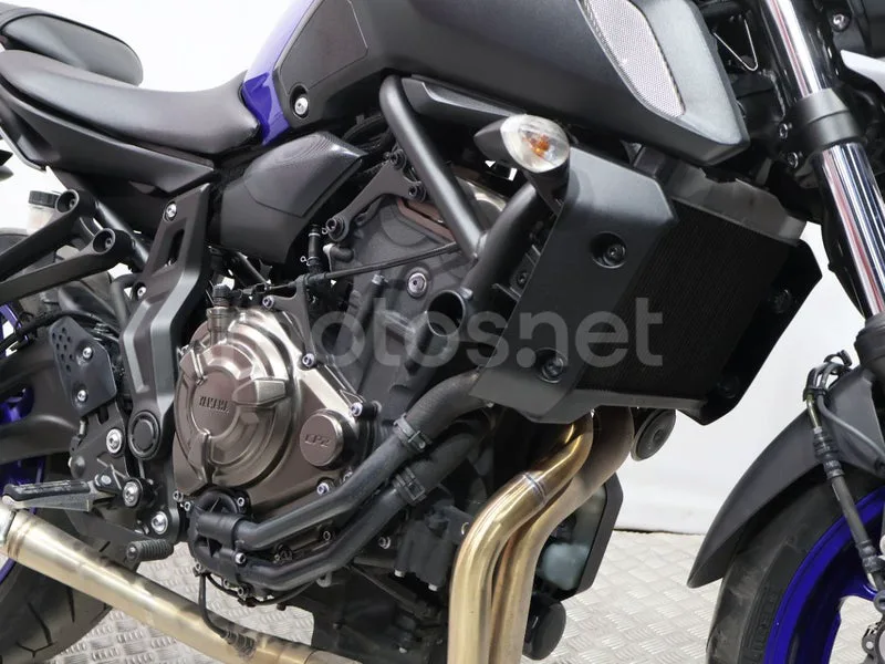 Yamaha MT-07 - Vista 12