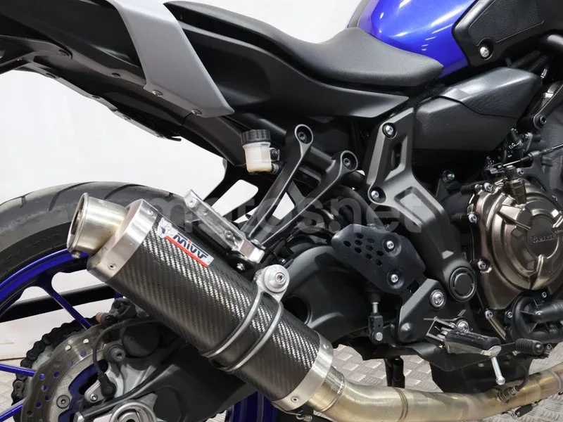 Yamaha MT-07 - Vista 15