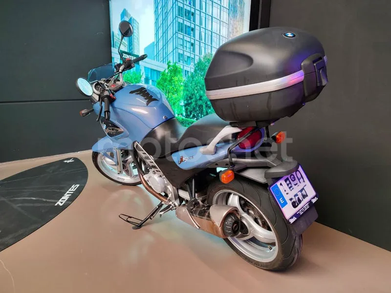BMW F 650 CS - Vista 4