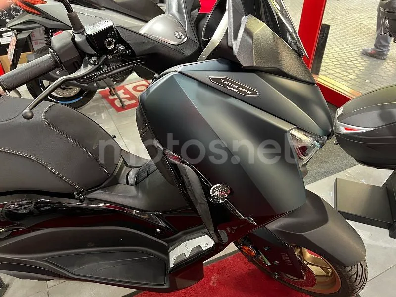 Yamaha XMAX 125 - Vista 5
