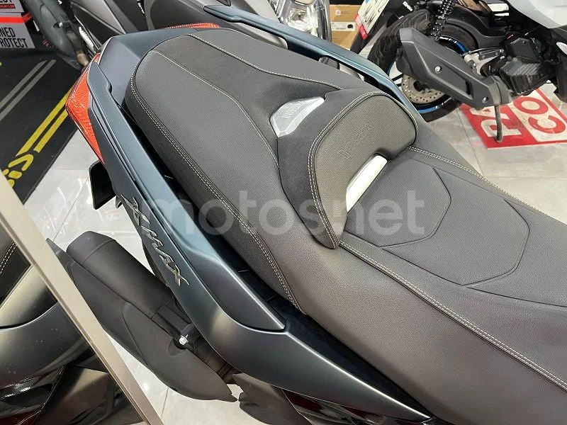 Yamaha XMAX 125 - Vista 6