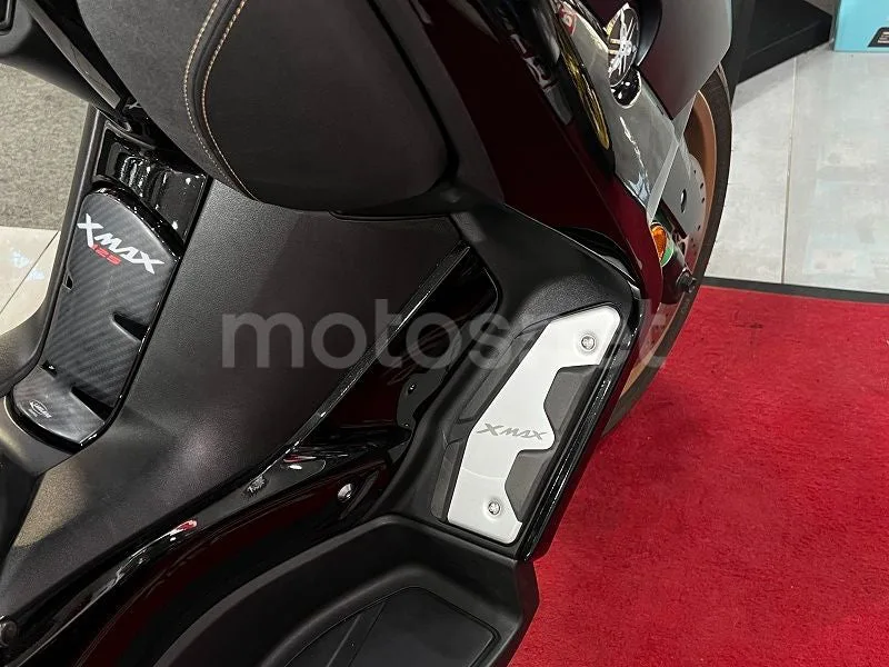 Yamaha XMAX 125 - Vista 10