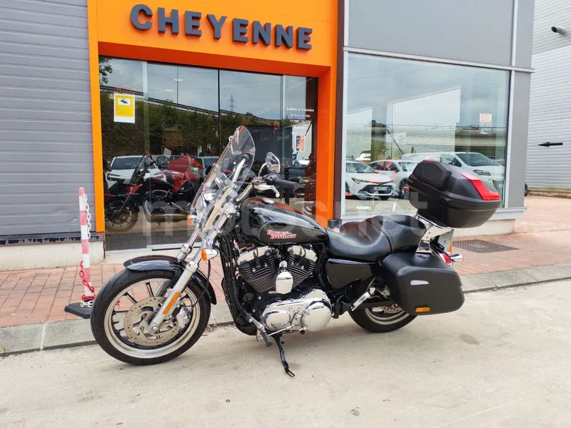Harley-Davidson SuperLow - Vista 14