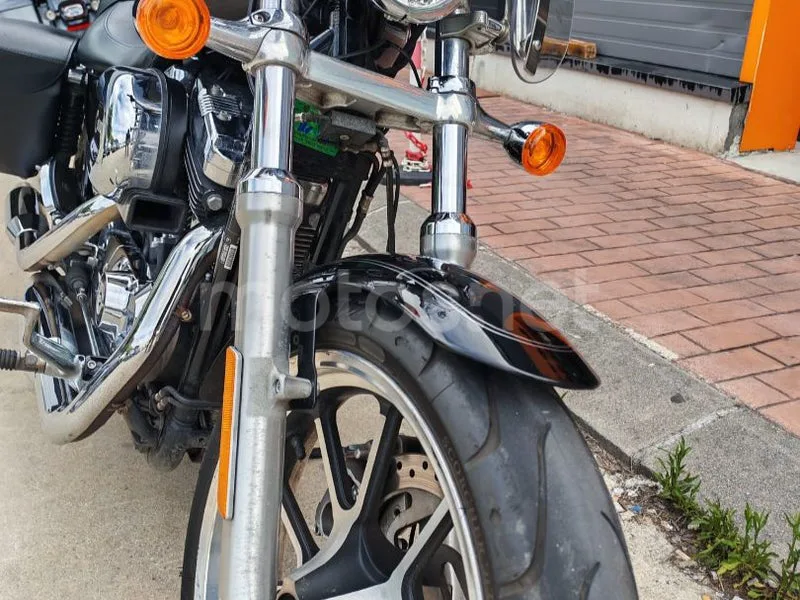 Harley-Davidson SuperLow - Vista 4