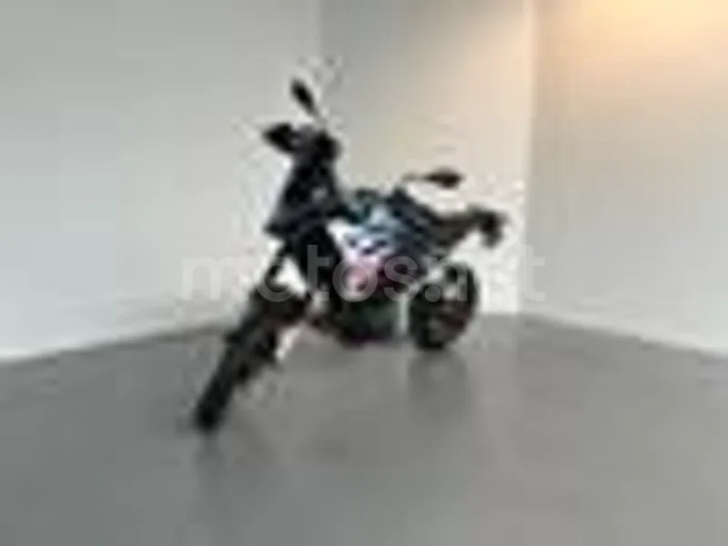 BMW F 900 GS 11.900 € 2025 Girona - 2