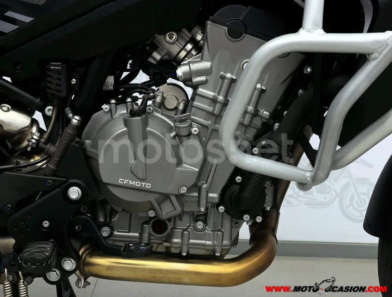 CFMOTO 800MT - Vista 5