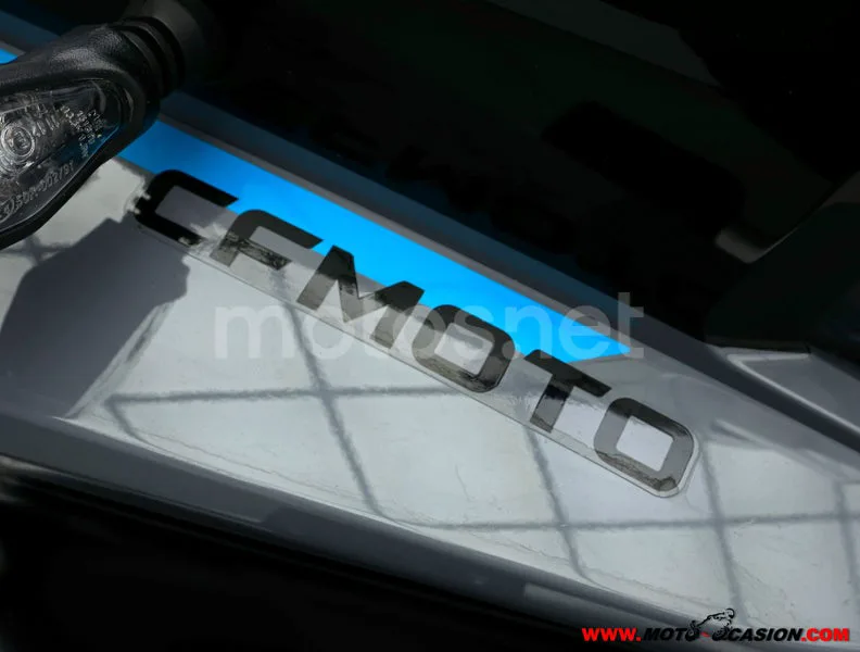 CFMOTO 800MT - Vista 9