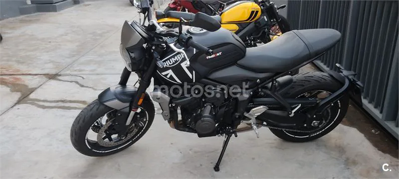 Triumph Trident 660 - Vista 4