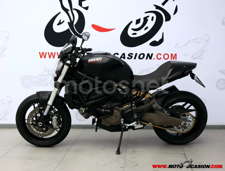 Ducati Monster 821 - Vista 6
