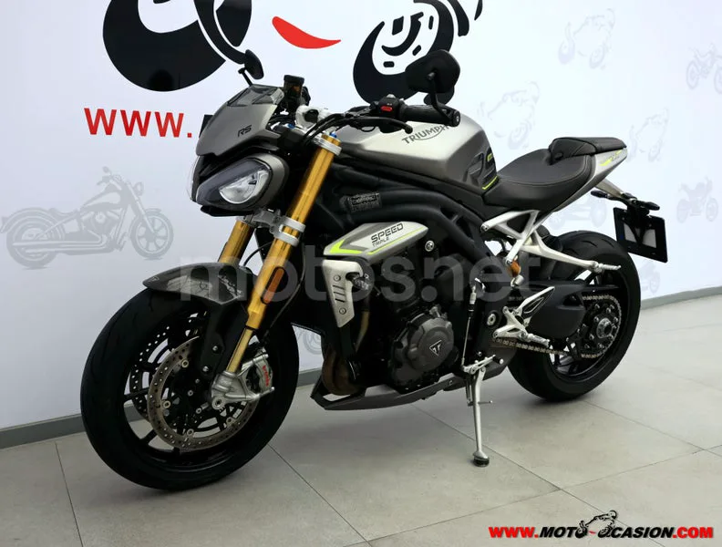Triumph Speed Triple - Vista 8