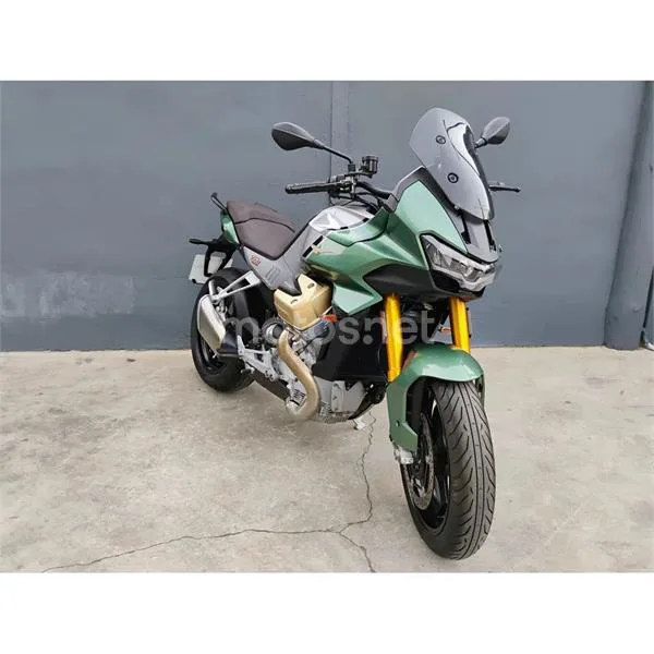Moto Guzzi V100 Mandello - Vista 3
