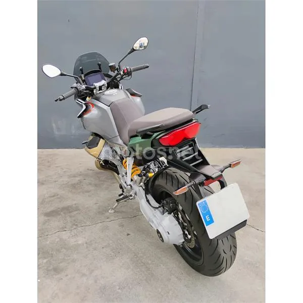 Moto Guzzi V100 Mandello - Vista 4