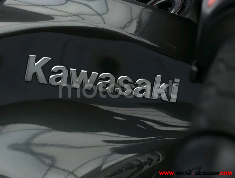 Kawasaki Z900 - Vista 9