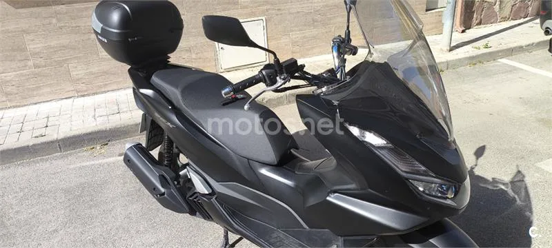 Honda PCX125 - Vista 5