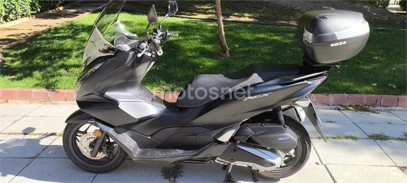 Honda PCX125 - Vista 9
