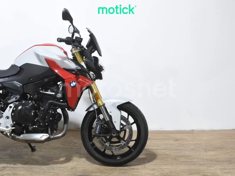 BMW F 900 R - Vista 4