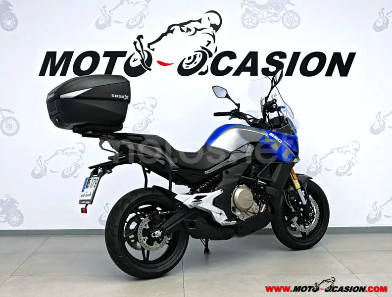 CFMOTO 650MT - Vista 3