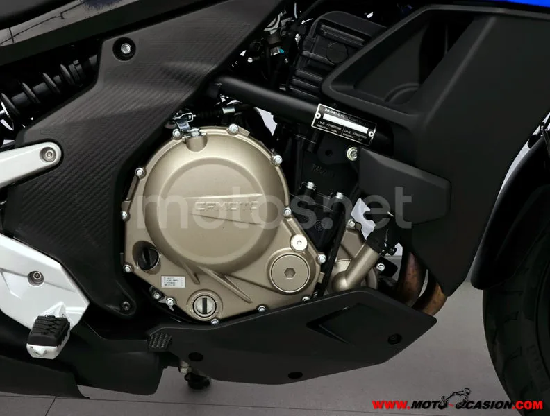 CFMOTO 650MT - Vista 5