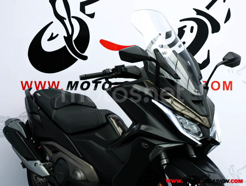 Kymco AK 550 - Vista 4